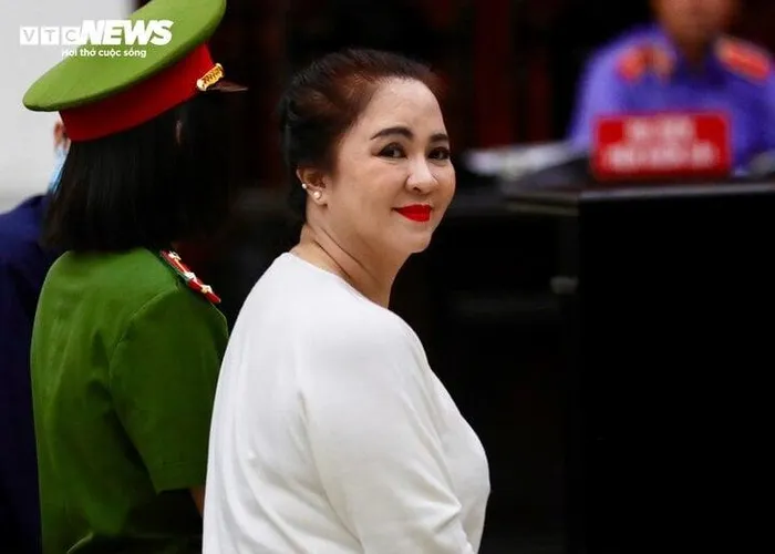 Không kháng cáo, Nguyễn Phương Hằng vẫn được giảm 3 tháng tù