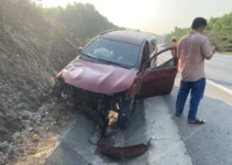 CSGT: nhiều xe nổ lốp trên cao tốc Cam Lộ – La Sơn vì mặt đường nóng 63 độ C