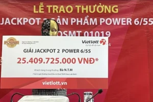 Người phụ nữ nhận tin trúng Vietlott 25 tỷ khi đang chăm con ở bệnh viện