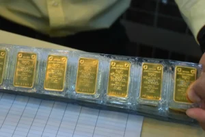 Mỗi ngày đại gia vàng bạc lãi 1,3 tỷ đồng