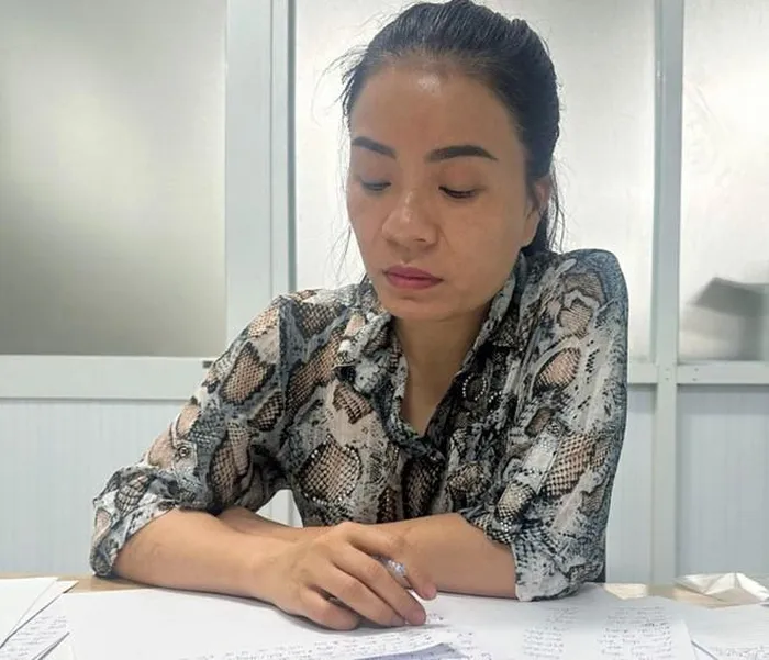 Người phụ nữ dùng chiêu ‘xem tướng đoán số’ để chiếm đoạt 268 tỷ đồng