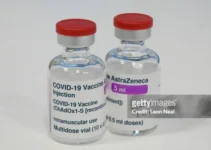 AstraZeneca thừa nhận vaccine COVID-19 có thể gây tác dụng phụ hiếm gặp dẫn đến cục m.á.u đông