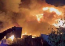 Cháy lớn công ty băng keo ở Bình Dương