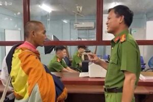 Công an Gia Lai công bố hình ảnh ông Thích Minh Tuệ nhận căn cước công dân