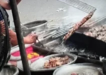 Chủ quán bún chả rửa thịt bằng ‘nước than đen’ bị xử phạt 3,5 triệu đồng