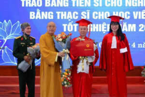 Ông Vương Tấn Việt (Thích Chân Quang) không có trong danh sách tốt nghiệp bổ túc văn hóa cấp 3