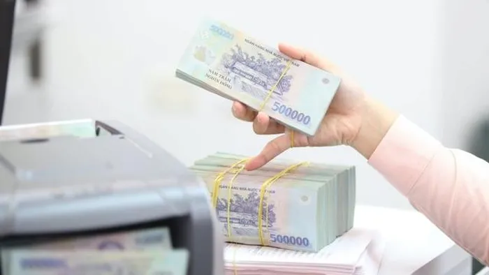 💥Lượng tiền người dân gửi vào ngân hàng CAO KỶ LỤC