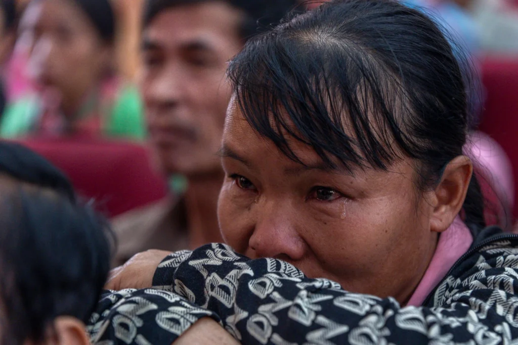 Báo Thanh Niên bảo trợ 50 trẻ em mồ côi do bão số 3 tại Lào Cai