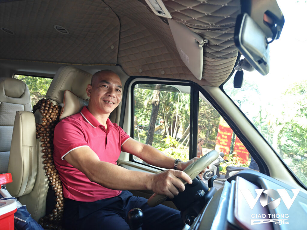 ❌🛑 Phụ huynh đề nghị cấm hẳn việc lái ô tô trong sân trường