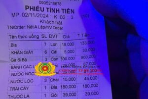 Phát hiện “đặc sản gà đi bộ” trong quán karaoke