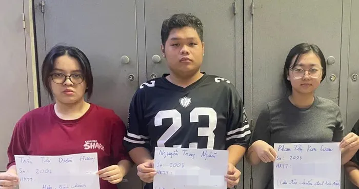 Bắt nhóm giả nhân viên ngân hàng gọi điện lừa đảo hàng trăm người