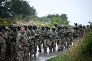 Châu Âu cân nhắc đưa 100.000 quân tới Ukraine đồn trú