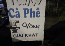 Ập vào quán cafe Tình cờ, c ông a n phát hiện bí m ật đáng s ợ của chủ quán và khách nam