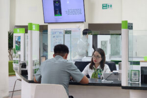Vietcombank, Agribank thông báo các tài khoản ngân hàng sẽ bị khóa thẻ, tạm ngừng giao dịch từ 1/1/2025
