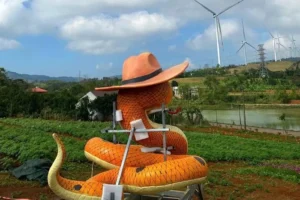 Cận cảnh linh vật rắn đang gây ‘sốt’ mạng xã hội ở Quảng Trị