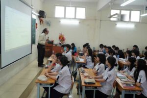 Ôi trời ơi: 33.000 giáo viên không đạt chuẩn, quá kinhkhung