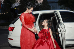 Ngỡ ngàng Angela Phương Trinh công khai con g//ái đầu lòng