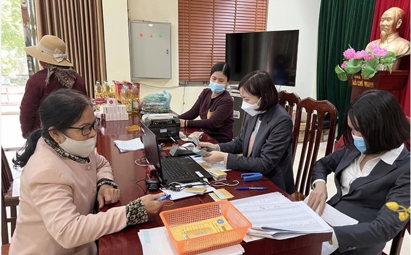 Quy định mới yêu cầu cán bộ, công chức xã 100% phải có bằng đại học trở lên