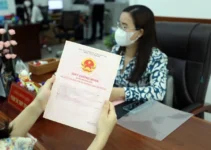 Người dân không đi đổi Sổ Đỏ mẫu mới khi bỏ Sổ đỏ hộ gia đình có bị phạt tiền không?