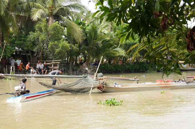 Đại úy c:ông a:n hy sinh khi truy b::ắt ghe c:ào điện trên sông