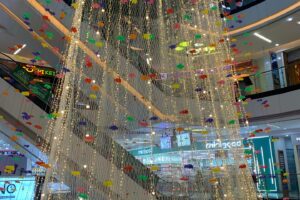 Hình ảnh mới của lưới an toàn tại Vạn Hạnh Mall gây ngỡ ngàng, người tận mắt chứng kiến thốt lên 1 điều