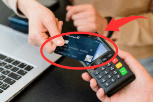 Vietcombank và BIDV phát đi loạt thông báo khẩn, khách hàng chú ý các số điện thoại được công bố
