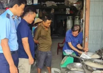 Giờ lại đến gạo: Thế này thì người dân biết sống làm sao???