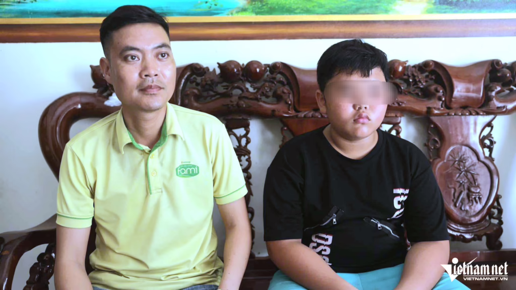 Thanh niên c:;ứu 4 h::::ọc s::::inh ở sông Hồng: C:::on tôi khóc, nói xin lỗi bên thithe anh Doanh