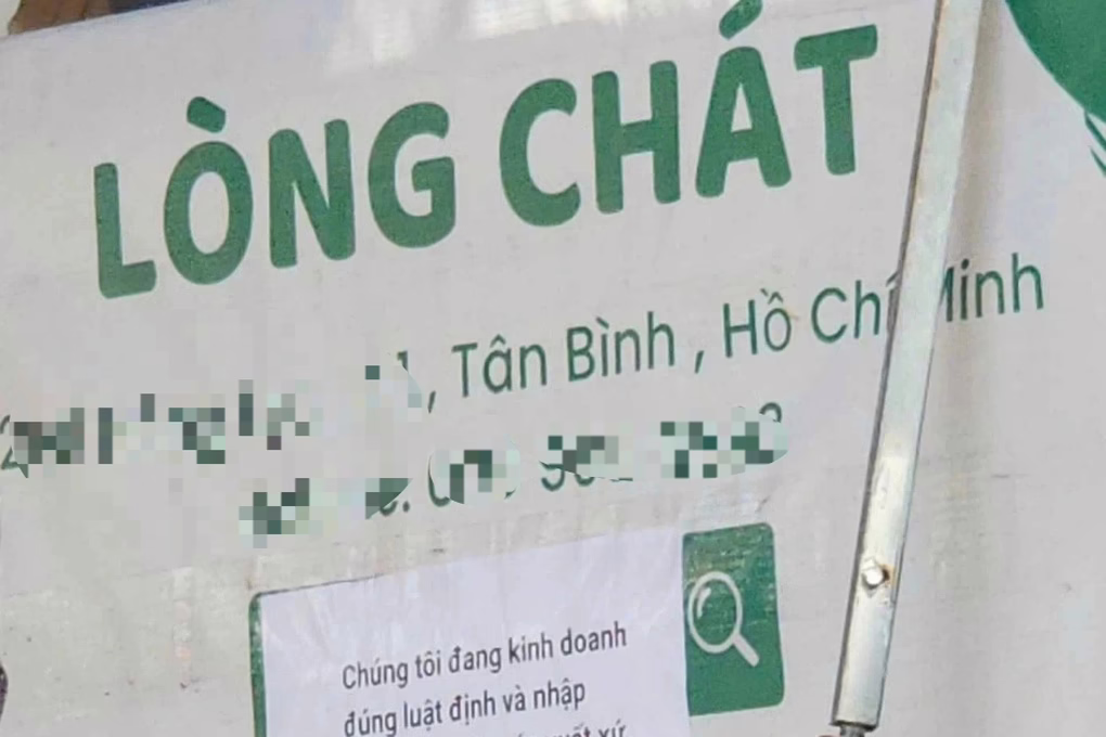 Thanh tra không lấy được mẫu lòng xe điếu, tìm chủ quán Lòng Chát làm việc