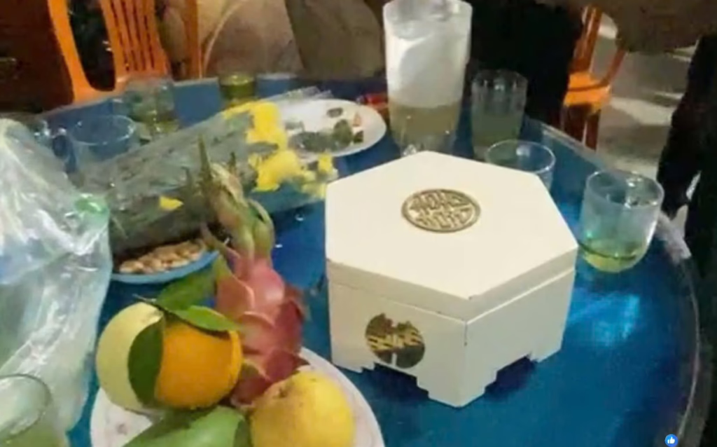 Nhói lòng lễ ăn hỏi cho đôi nam nữ ra đi mãi mãi trên biển Cửa Lò