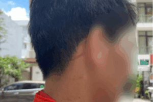 Nam shipper bị … ở TP Thủ Đức