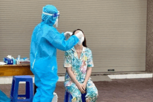 Đắk Nông: Một b:ệnh nhân CO!!VID-19 ng/u;y k;ị;ch dù đã tiê;m đủ 3 mũi va/c/c/ine