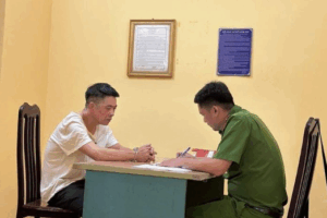 B:ắ-t chủ tịch, phó chủ tịch xã