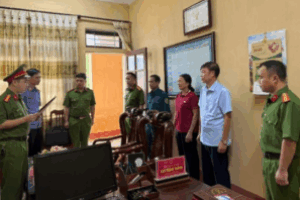 B:Ắ-T Chủ tịch xã