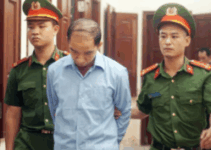B:ắ:t Bí thư Đảng ủ:y p:hường