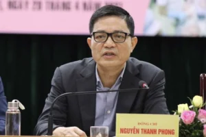 BẮT TẠM GIAM NGUYÊN CỤC TRƯỞNG CỤC AN TOÀN THỰC PHẨM CÙNG NHIỀU ĐỒNG PHẠM