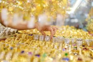 Giá vàng ngay lúc này: Trời ơi tăng như chưa bao giờ được tăng, quá kinhkhung