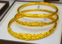 Thôi thì tầm này có vàng bán gấp thôi
