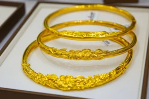 Thôi thì tầm này có vàng bán gấp thôi
