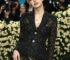 Lisa nhận bão chỉ trích tại Met Gala: Gương mặt 1 người phụ nữ nổi tiếng bị thêu ở vị trí nhạy cảm?