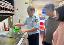 Bị C.A kiểm tra đ:ột x:uất, Ngô Quyền Thế lên tiếng xin lỗi, r:ớ:m nước mắt khai hết sự thât về “l::òng se điếu”, xin khách hàng tha t:;ộ:i vì đã l:;ừa:d:ối bao lâu nay