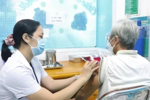 Ca COVID-19 tại TP.HCM tăng nhẹ, không ghi nhận ca bệnh nặng