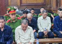 Nhóm sản xuất thuốc t::ẩy giun g:iả l:ãnh á:n