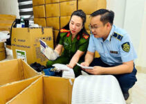 Dược sĩ Phạm Ngọc Tiến bị b:.ắ:.t: Trời ơi 100 tấn TPCN, thiết bị y tế g:.i:.ả, quá kinhkhung