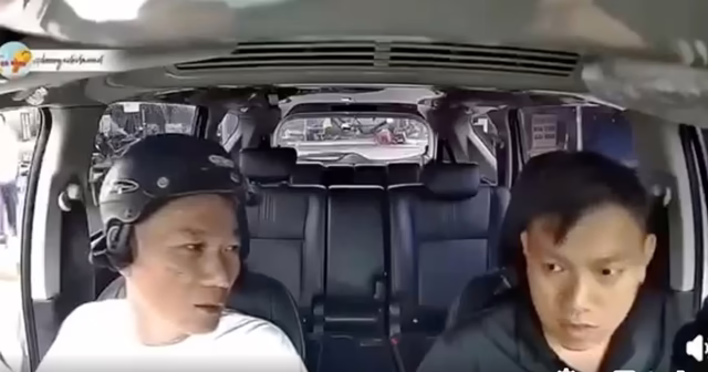 Công an thông tin vụ hành khách đánh tài xế vì bị nhắc hút thuốc trên xe, camera ghi lại hành động côn đồ