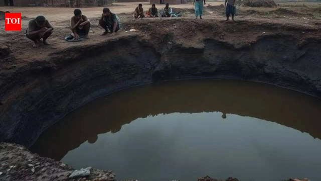 B;é g;á;i bị đuối nước, 5 người nhảy xuống cứu, tất cả đều t;ử v;o;ng