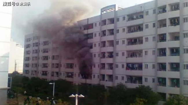 13 người đến dự tiệc tân gia bất ngờ bị chủ nhà khóa cửa thiêu sống, hung thủ tiết lộ về âm mưu tàn độc khiến ai cũng lạnh sống lưng