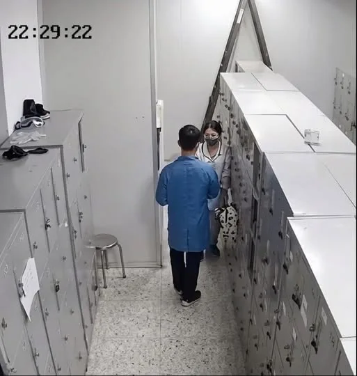 Ck con đâu biết vk tăng ca thế nào