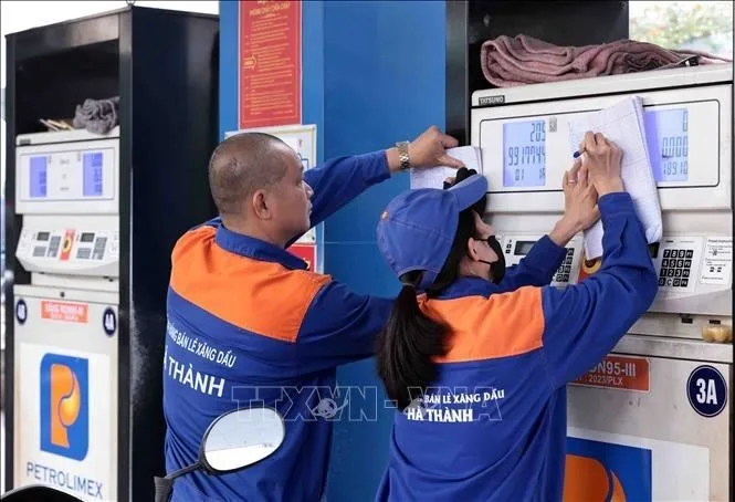 Giá xăng dầu hôm nay (24-4)