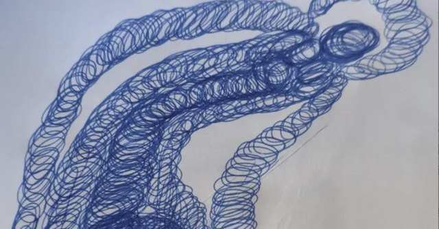 Em trai 15 tuổi ra đi mãi mãi, anh trai phát hiện tập tranh vẽ kỳ lạ cậu để lại, sự thật ngỡ ngàng lộ diện